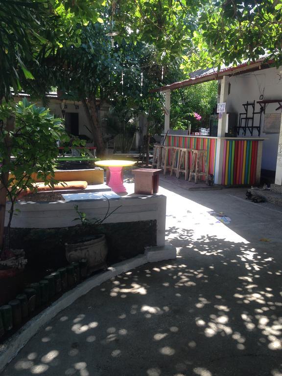 Good For Ya Knee Hostel & Bungalows (Adults Only) Τζίλι Τραγουανγκάν Εξωτερικό φωτογραφία