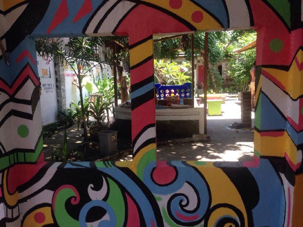 Good For Ya Knee Hostel & Bungalows (Adults Only) Τζίλι Τραγουανγκάν Εξωτερικό φωτογραφία
