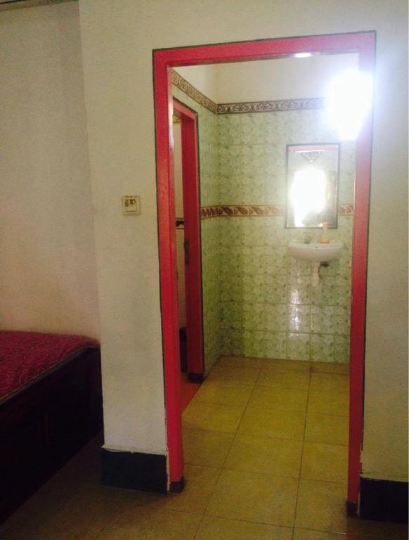 Good For Ya Knee Hostel & Bungalows (Adults Only) Τζίλι Τραγουανγκάν Εξωτερικό φωτογραφία