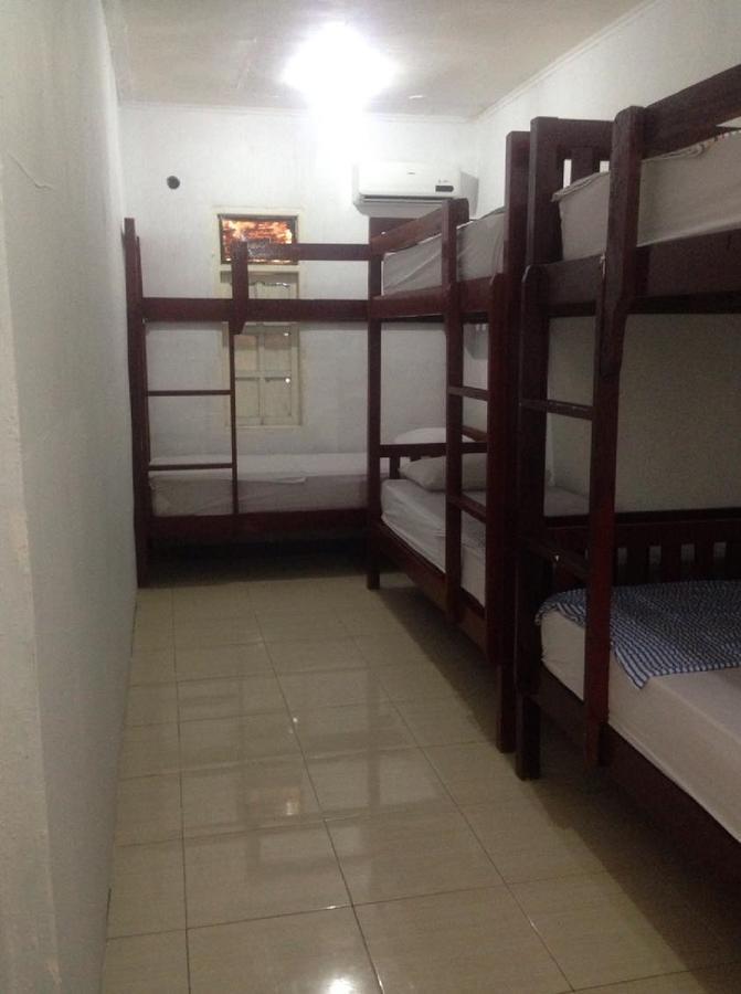 Good For Ya Knee Hostel & Bungalows (Adults Only) Τζίλι Τραγουανγκάν Εξωτερικό φωτογραφία