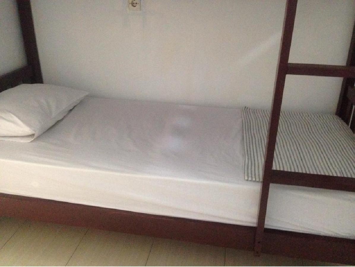 Good For Ya Knee Hostel & Bungalows (Adults Only) Τζίλι Τραγουανγκάν Εξωτερικό φωτογραφία