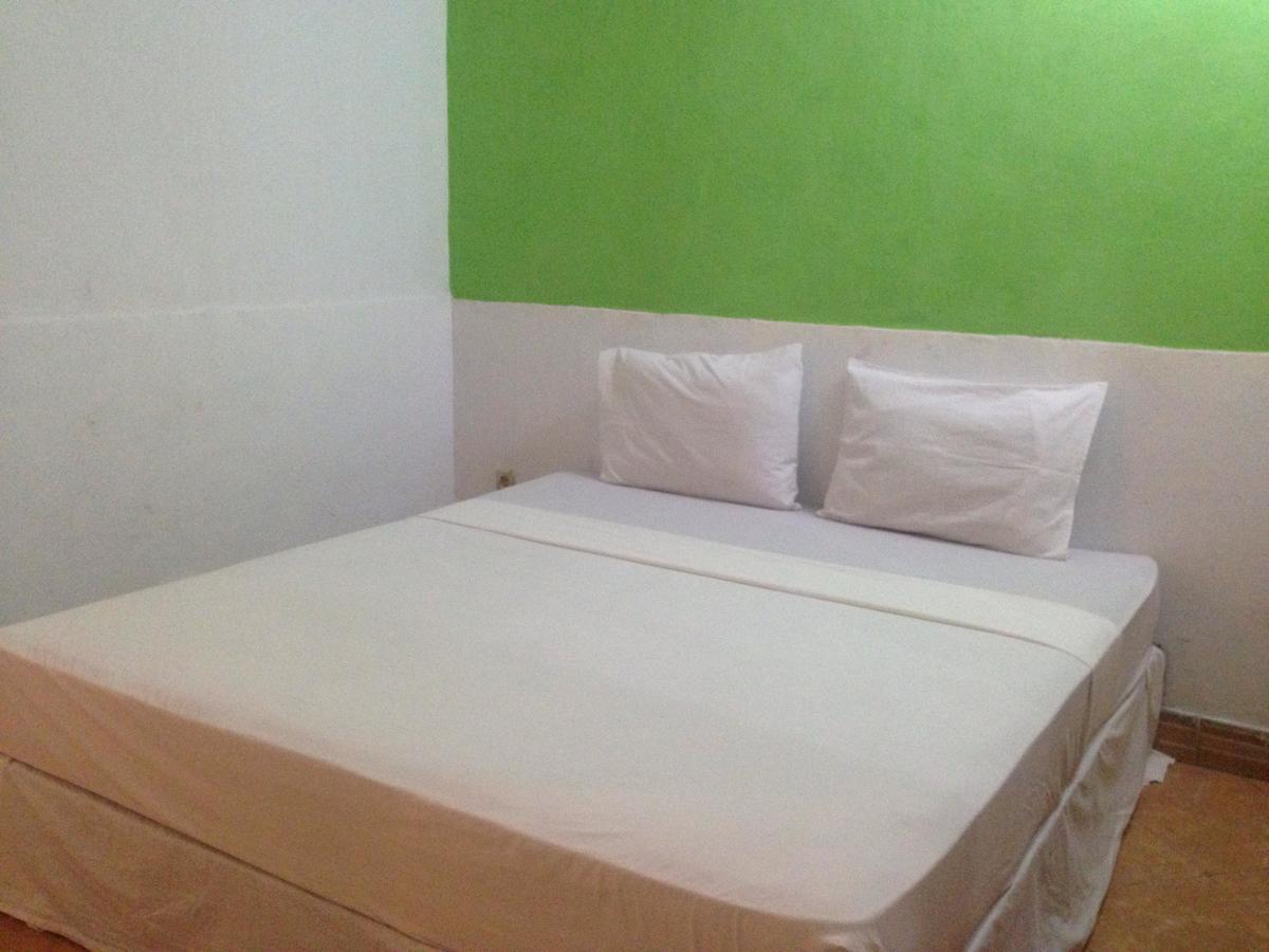 Good For Ya Knee Hostel & Bungalows (Adults Only) Τζίλι Τραγουανγκάν Εξωτερικό φωτογραφία
